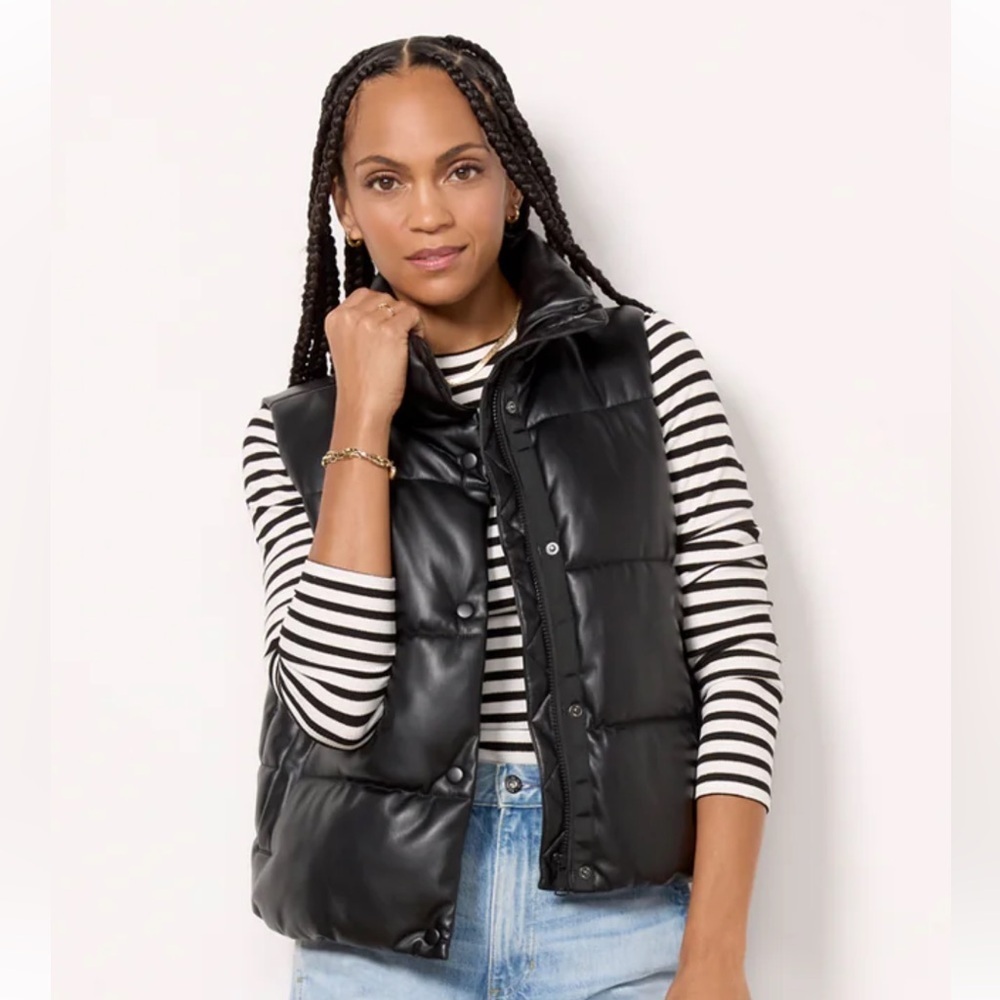 Evereve Black Faux Leather Vest Size Small